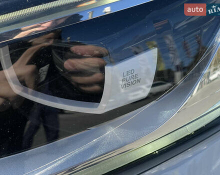 Белый Рено Kadjar, объемом двигателя 1.46 л и пробегом 103 тыс. км за 20900 $, фото 2 на Automoto.ua