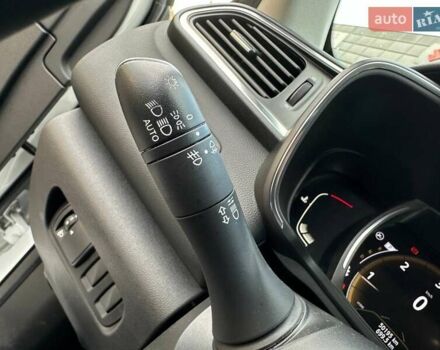 Белый Рено Kadjar, объемом двигателя 1.46 л и пробегом 50 тыс. км за 22300 $, фото 48 на Automoto.ua