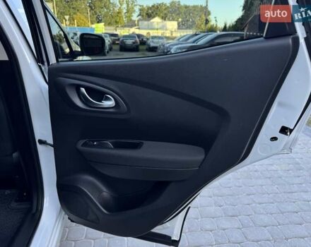 Белый Рено Kadjar, объемом двигателя 1.5 л и пробегом 88 тыс. км за 19999 $, фото 40 на Automoto.ua