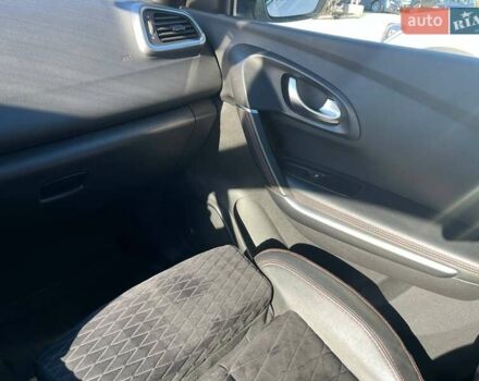 Белый Рено Kadjar, объемом двигателя 1.46 л и пробегом 56 тыс. км за 21000 $, фото 9 на Automoto.ua