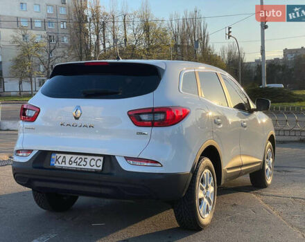 Белый Рено Kadjar, объемом двигателя 1.2 л и пробегом 65 тыс. км за 17300 $, фото 4 на Automoto.ua