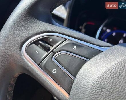 Белый Рено Kadjar, объемом двигателя 1.5 л и пробегом 85 тыс. км за 18800 $, фото 20 на Automoto.ua