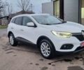 Белый Рено Kadjar, объемом двигателя 1.5 л и пробегом 145 тыс. км за 17900 $, фото 1 на Automoto.ua