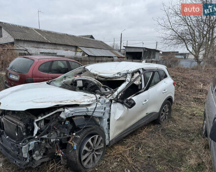 Белый Рено Kadjar, объемом двигателя 1.46 л и пробегом 120 тыс. км за 8750 $, фото 4 на Automoto.ua