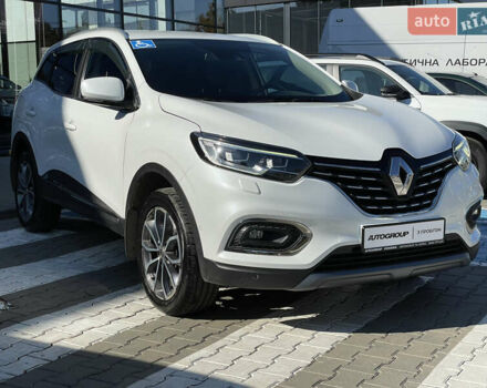 Белый Рено Kadjar, объемом двигателя 1.46 л и пробегом 103 тыс. км за 20900 $, фото 4 на Automoto.ua