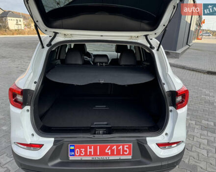 Білий Рено Kadjar, об'ємом двигуна 1.46 л та пробігом 190 тис. км за 18700 $, фото 42 на Automoto.ua