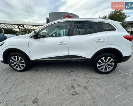 Белый Рено Kadjar, объемом двигателя 1.46 л и пробегом 208 тыс. км за 17500 $, фото 3 на Automoto.ua