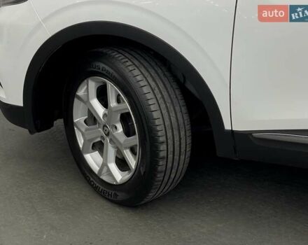 Білий Рено Kadjar, об'ємом двигуна 1.2 л та пробігом 85 тис. км за 17241 $, фото 1 на Automoto.ua