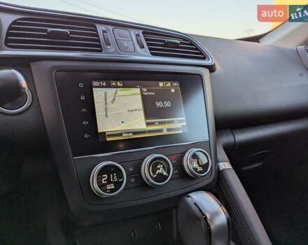 Белый Рено Kadjar, объемом двигателя 1.46 л и пробегом 50 тыс. км за 22900 $, фото 50 на Automoto.ua