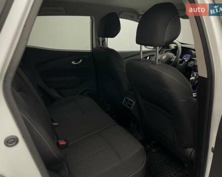 Білий Рено Kadjar, об'ємом двигуна 1.2 л та пробігом 85 тис. км за 17241 $, фото 18 на Automoto.ua