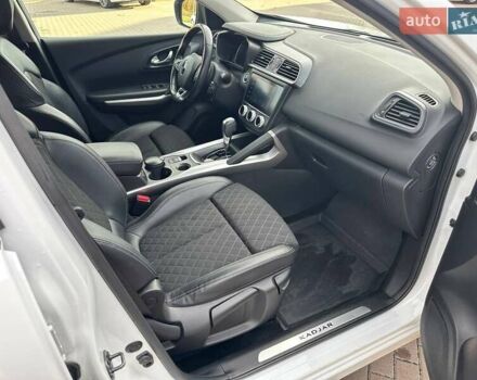 Белый Рено Kadjar, объемом двигателя 1.46 л и пробегом 50 тыс. км за 22300 $, фото 63 на Automoto.ua