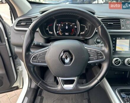 Белый Рено Kadjar, объемом двигателя 1.46 л и пробегом 50 тыс. км за 22300 $, фото 39 на Automoto.ua