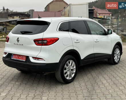Білий Рено Kadjar, об'ємом двигуна 1.46 л та пробігом 191 тис. км за 18800 $, фото 3 на Automoto.ua