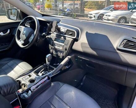 Белый Рено Kadjar, объемом двигателя 1.5 л и пробегом 85 тыс. км за 18800 $, фото 33 на Automoto.ua
