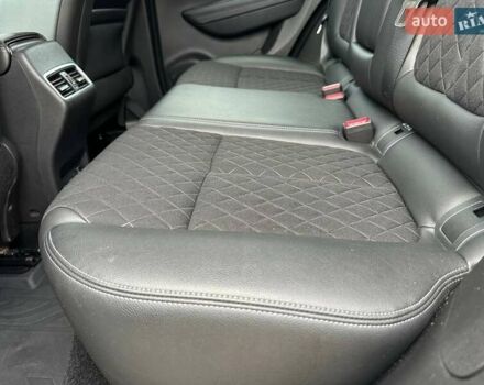 Белый Рено Kadjar, объемом двигателя 1.46 л и пробегом 50 тыс. км за 22300 $, фото 67 на Automoto.ua