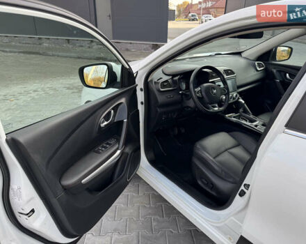 Білий Рено Kadjar, об'ємом двигуна 1.46 л та пробігом 190 тис. км за 18700 $, фото 24 на Automoto.ua