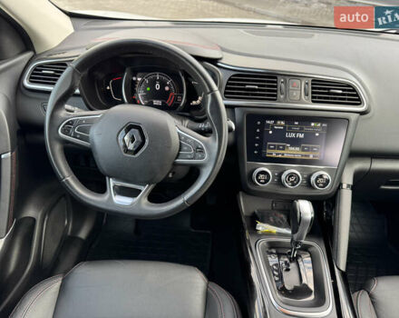 Білий Рено Kadjar, об'ємом двигуна 1.46 л та пробігом 190 тис. км за 18700 $, фото 35 на Automoto.ua