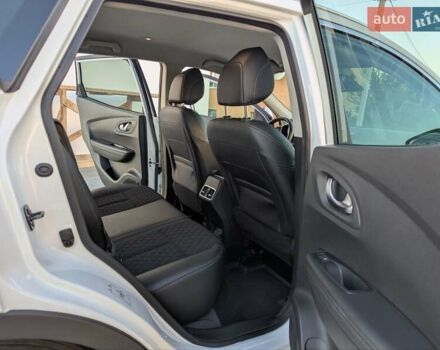 Белый Рено Kadjar, объемом двигателя 1.46 л и пробегом 50 тыс. км за 22900 $, фото 59 на Automoto.ua