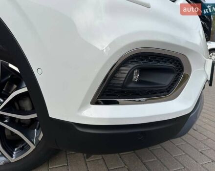 Белый Рено Kadjar, объемом двигателя 1.46 л и пробегом 50 тыс. км за 22300 $, фото 4 на Automoto.ua