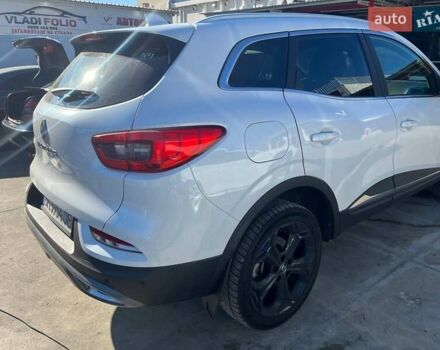 Белый Рено Kadjar, объемом двигателя 1.46 л и пробегом 56 тыс. км за 21000 $, фото 5 на Automoto.ua