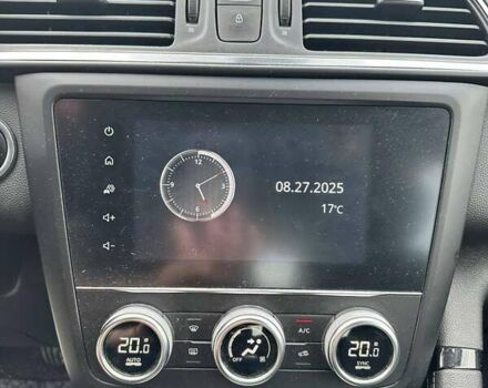 Белый Рено Kadjar, объемом двигателя 1.46 л и пробегом 208 тыс. км за 17500 $, фото 22 на Automoto.ua