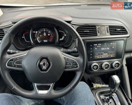 Білий Рено Kadjar, об'ємом двигуна 1.46 л та пробігом 190 тис. км за 18700 $, фото 46 на Automoto.ua