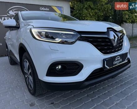 Белый Рено Kadjar, объемом двигателя 1.5 л и пробегом 88 тыс. км за 19999 $, фото 24 на Automoto.ua
