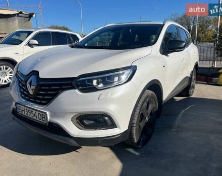 Белый Рено Kadjar, объемом двигателя 1.46 л и пробегом 56 тыс. км за 21000 $, фото 1 на Automoto.ua