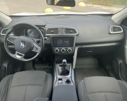 Белый Рено Kadjar, объемом двигателя 1.5 л и пробегом 205 тыс. км за 17200 $, фото 6 на Automoto.ua