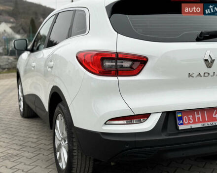 Білий Рено Kadjar, об'ємом двигуна 1.46 л та пробігом 191 тис. км за 18800 $, фото 16 на Automoto.ua