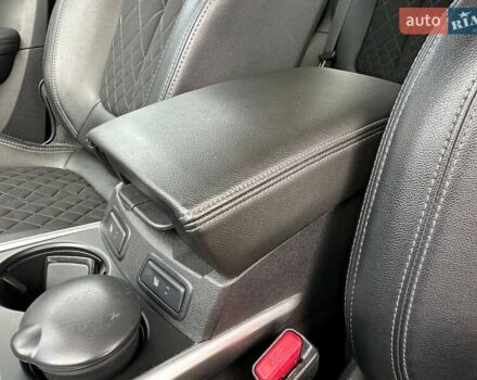 Белый Рено Kadjar, объемом двигателя 1.46 л и пробегом 50 тыс. км за 22300 $, фото 75 на Automoto.ua