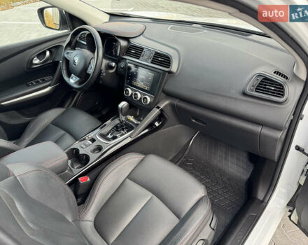 Білий Рено Kadjar, об'ємом двигуна 1.46 л та пробігом 190 тис. км за 18700 $, фото 33 на Automoto.ua