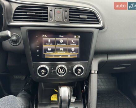 Білий Рено Kadjar, об'ємом двигуна 1.46 л та пробігом 191 тис. км за 18800 $, фото 47 на Automoto.ua