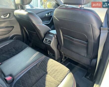 Белый Рено Kadjar, объемом двигателя 1.46 л и пробегом 56 тыс. км за 21000 $, фото 13 на Automoto.ua