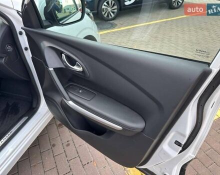 Белый Рено Kadjar, объемом двигателя 1.46 л и пробегом 50 тыс. км за 22300 $, фото 78 на Automoto.ua