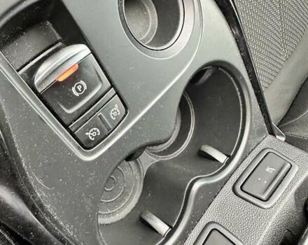 Белый Рено Kadjar, объемом двигателя 1.46 л и пробегом 208 тыс. км за 17500 $, фото 19 на Automoto.ua