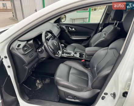 Білий Рено Kadjar, об'ємом двигуна 1.46 л та пробігом 191 тис. км за 18800 $, фото 22 на Automoto.ua