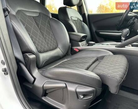Белый Рено Kadjar, объемом двигателя 1.46 л и пробегом 50 тыс. км за 22300 $, фото 62 на Automoto.ua