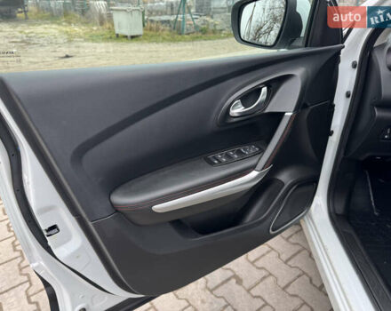 Білий Рено Kadjar, об'ємом двигуна 1.46 л та пробігом 191 тис. км за 18800 $, фото 21 на Automoto.ua