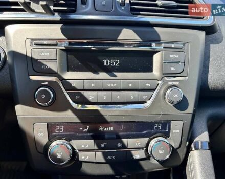 Белый Рено Kadjar, объемом двигателя 1.5 л и пробегом 85 тыс. км за 18800 $, фото 23 на Automoto.ua