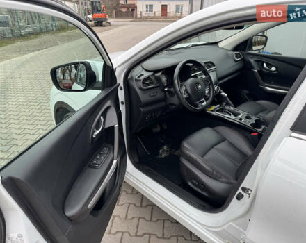 Білий Рено Kadjar, об'ємом двигуна 1.46 л та пробігом 191 тис. км за 18800 $, фото 20 на Automoto.ua