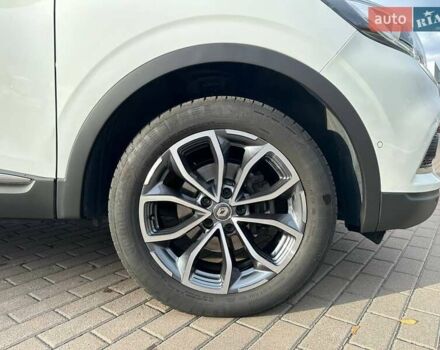 Белый Рено Kadjar, объемом двигателя 1.46 л и пробегом 50 тыс. км за 22300 $, фото 11 на Automoto.ua