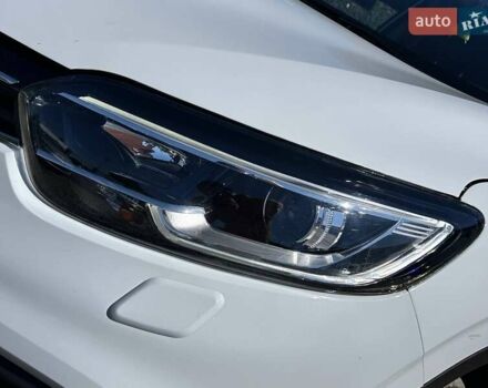 Белый Рено Kadjar, объемом двигателя 1.5 л и пробегом 85 тыс. км за 18800 $, фото 8 на Automoto.ua