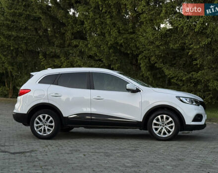 Белый Рено Kadjar, объемом двигателя 1.5 л и пробегом 212 тыс. км за 17300 $, фото 6 на Automoto.ua
