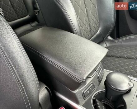 Белый Рено Kadjar, объемом двигателя 1.46 л и пробегом 50 тыс. км за 22300 $, фото 74 на Automoto.ua