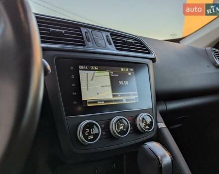 Белый Рено Kadjar, объемом двигателя 1.46 л и пробегом 50 тыс. км за 22900 $, фото 48 на Automoto.ua