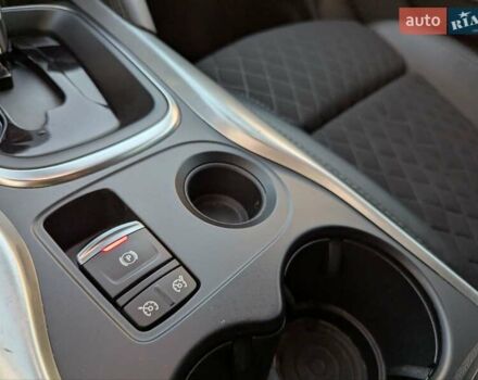 Белый Рено Kadjar, объемом двигателя 1.46 л и пробегом 50 тыс. км за 22900 $, фото 51 на Automoto.ua