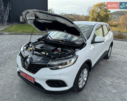 Білий Рено Kadjar, об'ємом двигуна 1.46 л та пробігом 190 тис. км за 18700 $, фото 57 на Automoto.ua