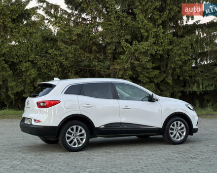 Белый Рено Kadjar, объемом двигателя 1.5 л и пробегом 212 тыс. км за 17300 $, фото 19 на Automoto.ua