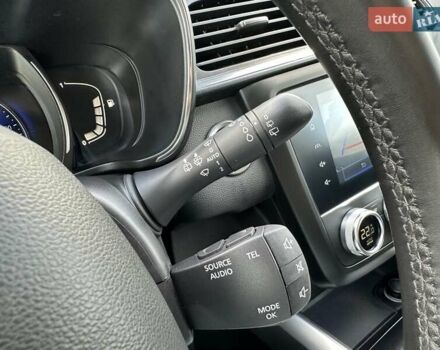 Белый Рено Kadjar, объемом двигателя 1.6 л и пробегом 110 тыс. км за 19900 $, фото 21 на Automoto.ua